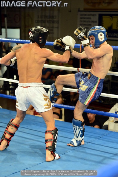2013-11-16 Vigevano - Born to Fight 2114 Harmand Troplini-Alessio Picone - K1.jpg